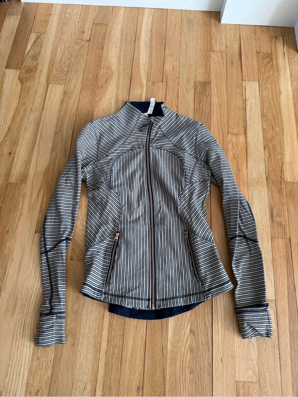 Lululemon Forme II Jacket - Picture 3 of 5